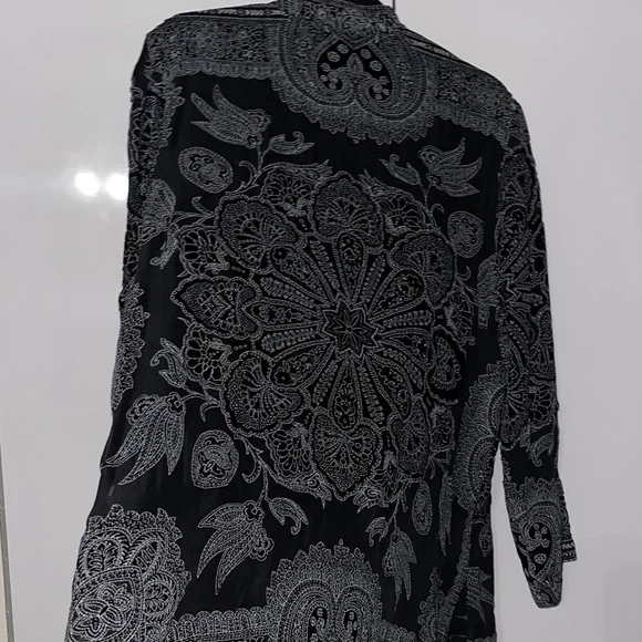 Citron Women's Black and Gray Paisley Blazer - Picture 6 of 7